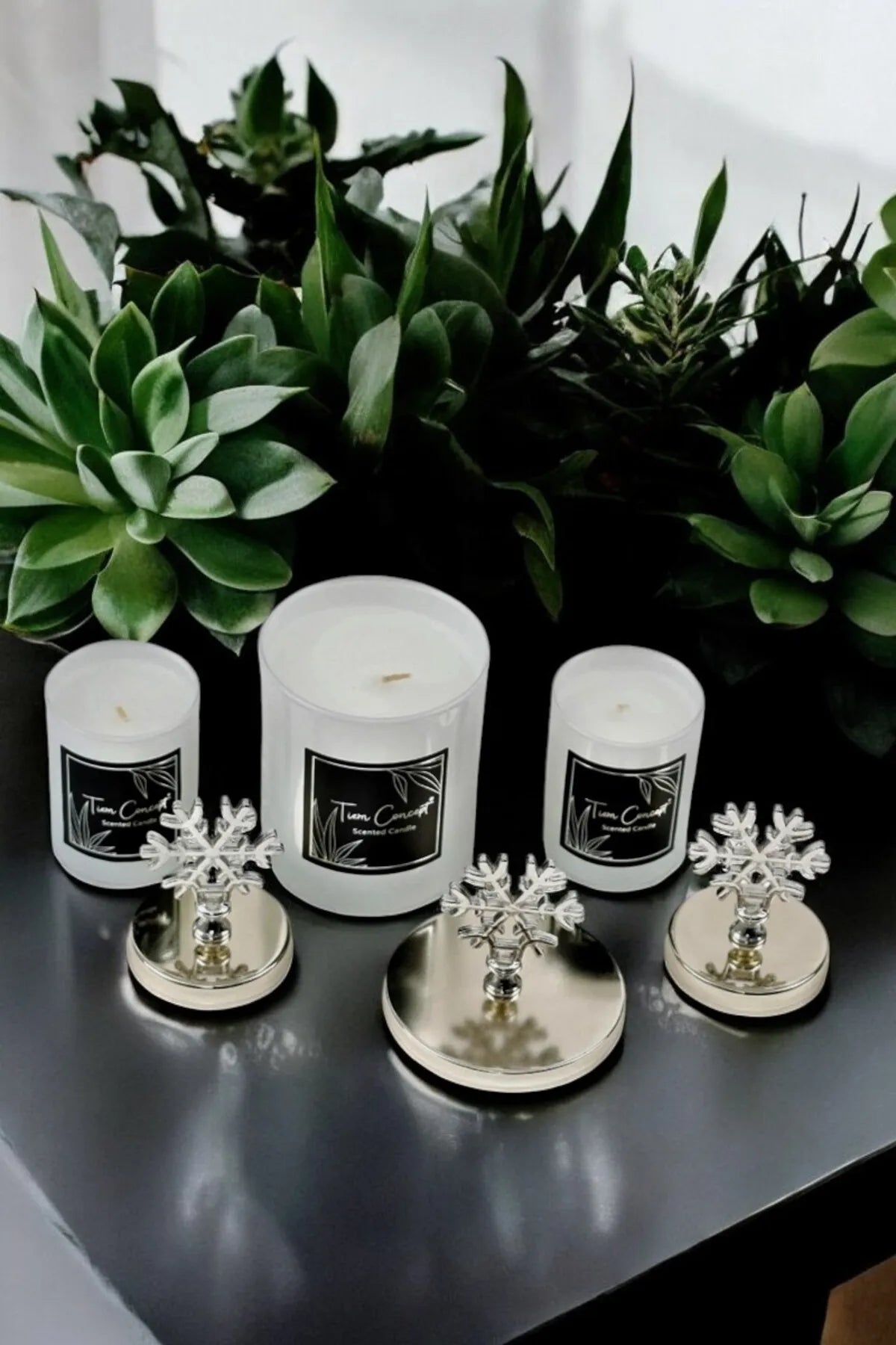 Dekoratif Özel Tasarım Gümüş Kartaneli Vanilya Kokulu 3'lü Beyaz Bardak Mum Seti