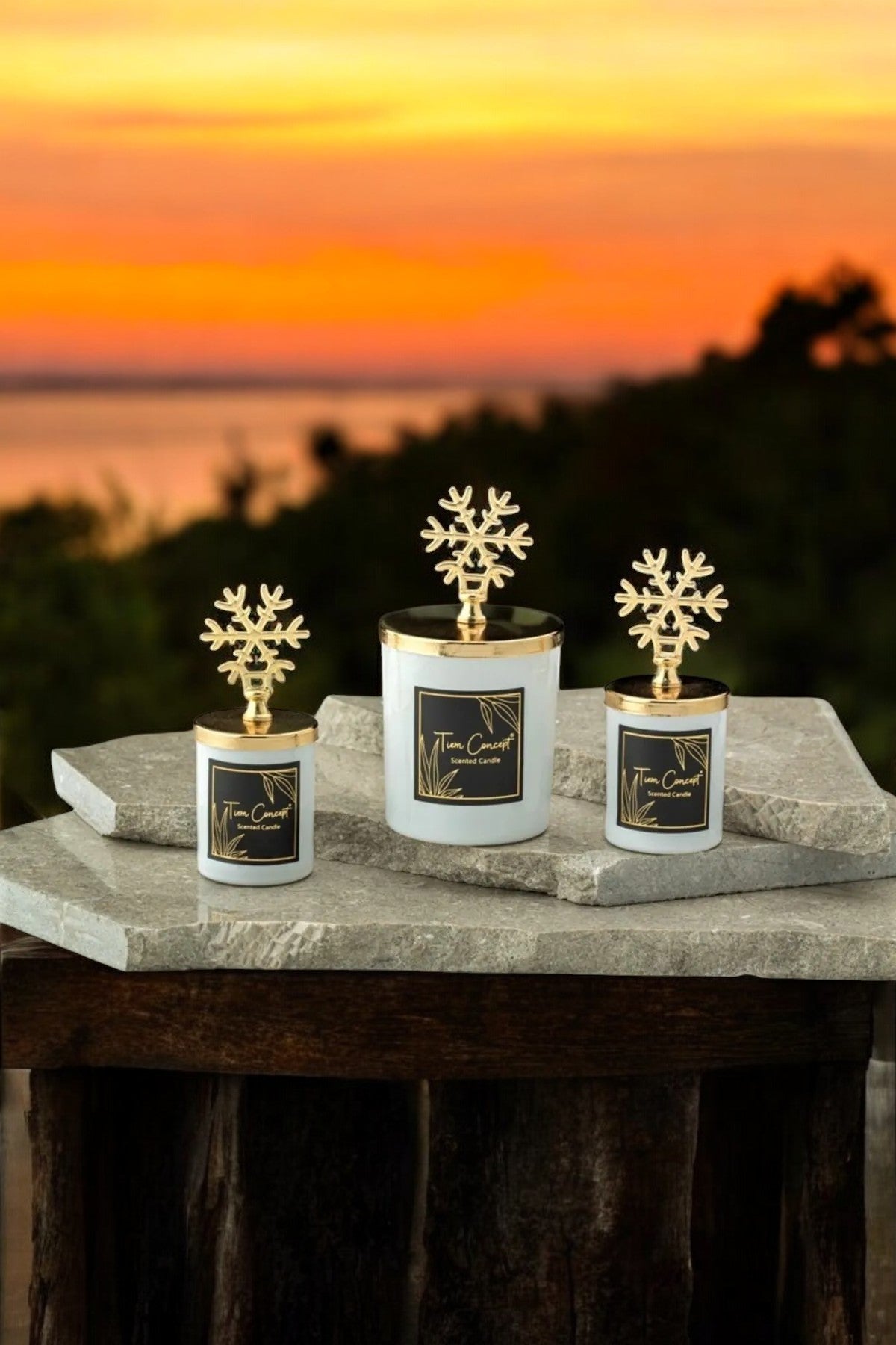 Yılbaşı Dekoratif Hediye Kutulu Vanilya Kokulu Gold Kar Taneli 3lü Beyaz Bardak Mum Seti