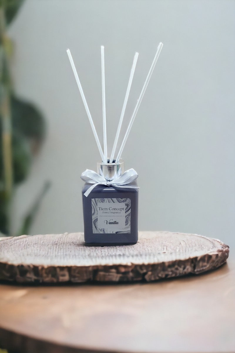 Heart Silver Head Vanilla Scented Gray Glass Candle and Room Fragrance Set 100 ml