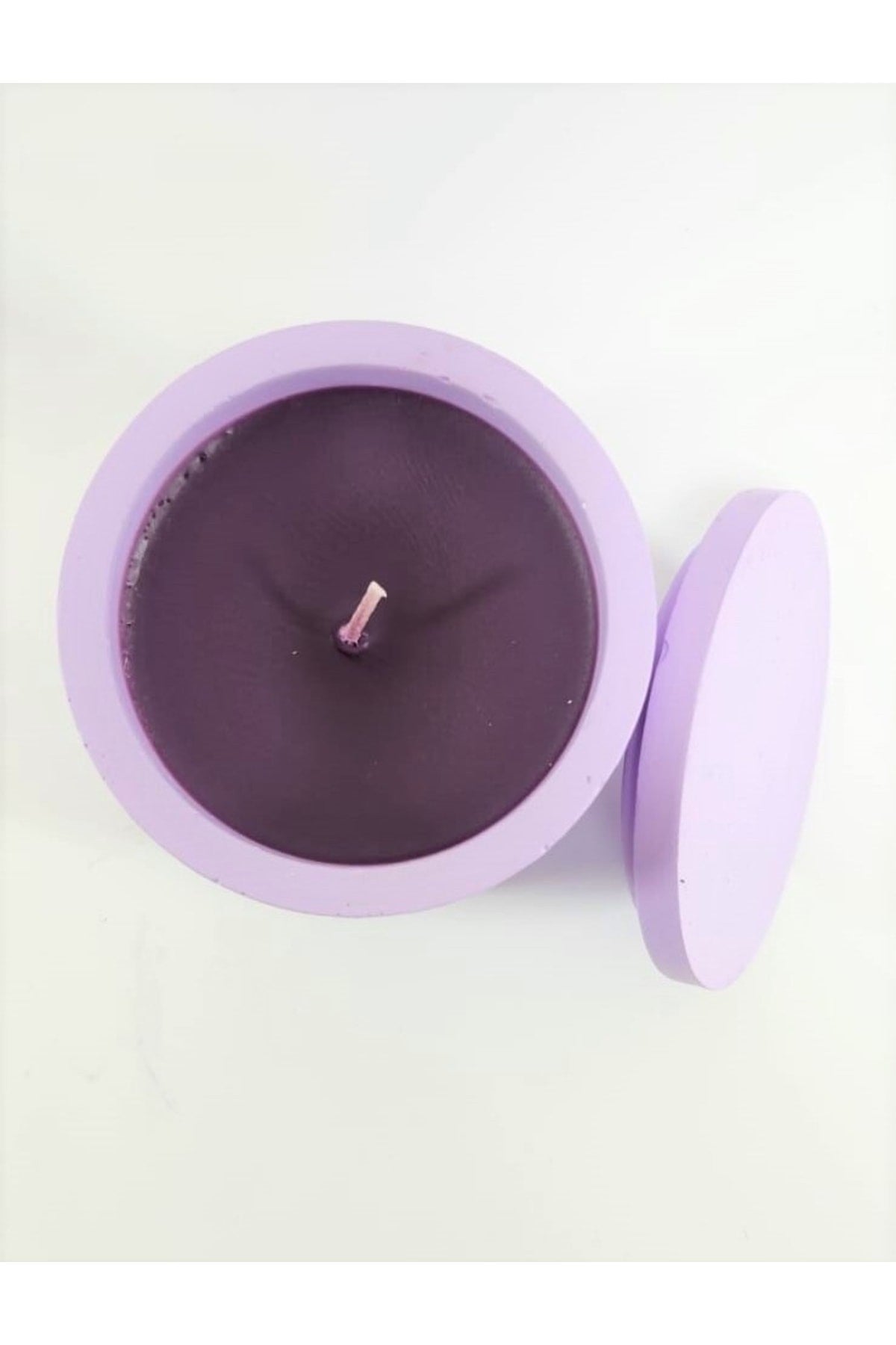 Tiem Concept Decorative Lavender Scented Lilac Colored Concrete Flowerpot and Lid Soy Candle,
