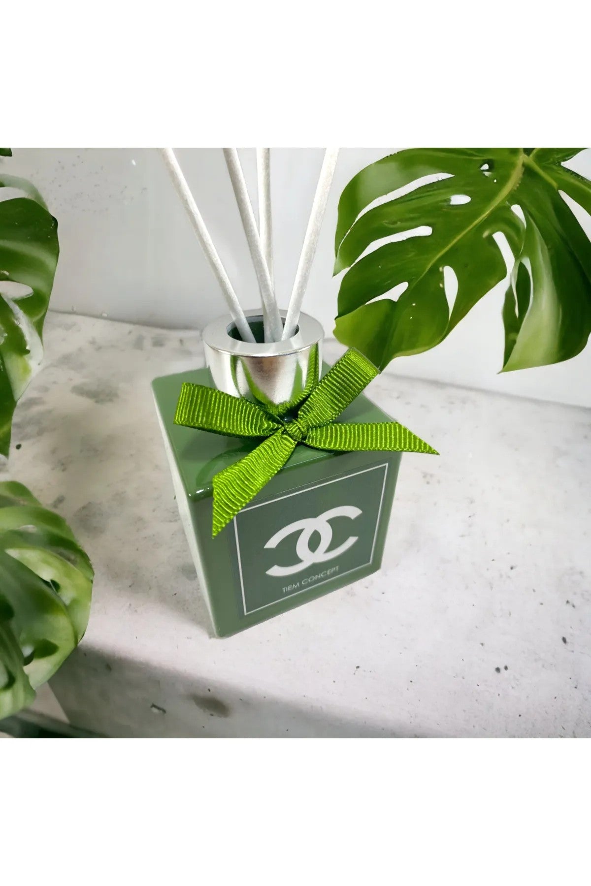 Dekoratif Vanilya Kokulu Yeşil Parlak Şişeli 100 ml Oda Kokusu