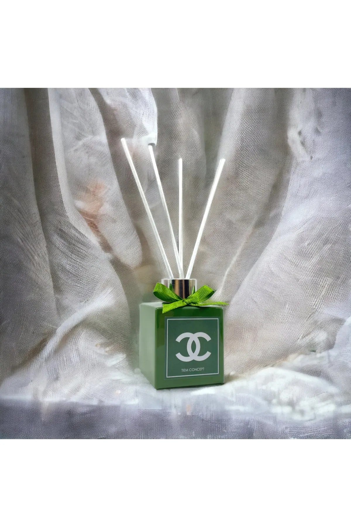 Dekoratif Vanilya Kokulu Yeşil Parlak Şişeli 100 ml Oda Kokusu