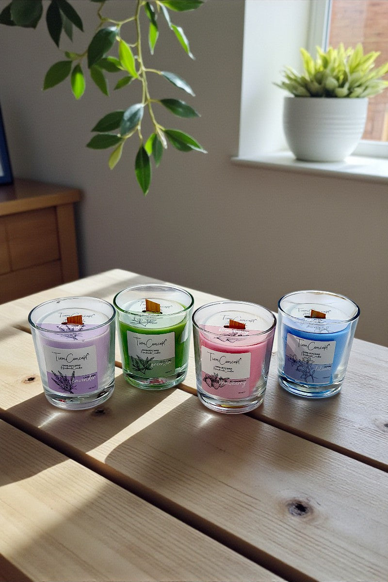 Lilyum Kokulu Ahşap Fitilli %100 Soya Mum - Şeffaf Bardak Mavi Renkli Aromaterapi 150cc