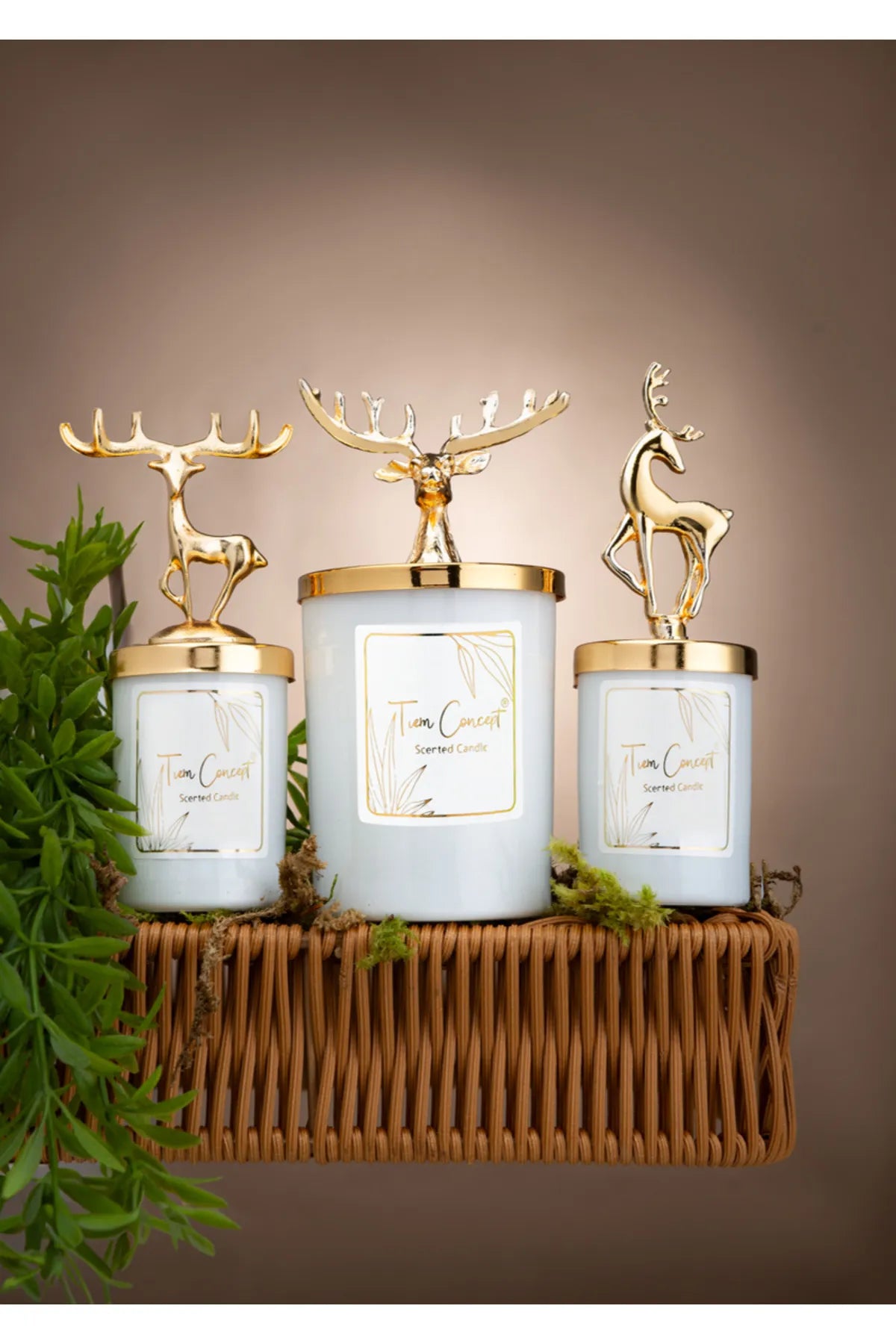New Year Decorative Special Design Black Boxed Vanilla Scented Silver Deer Top 3-Piece Glass Candle Set