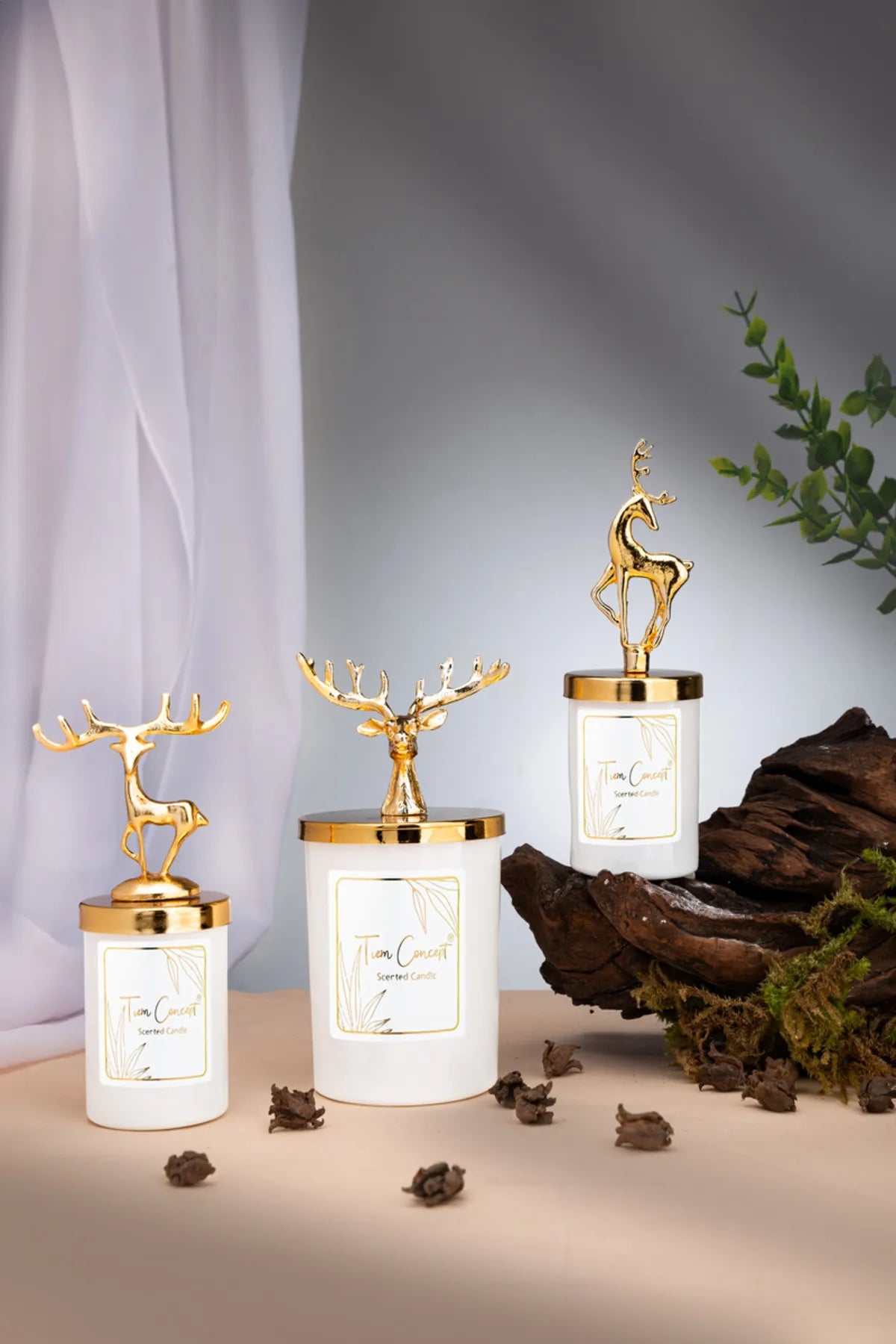 New Year Decorative Special Design Black Boxed Vanilla Scented Silver Deer Top 3-Piece Glass Candle Set