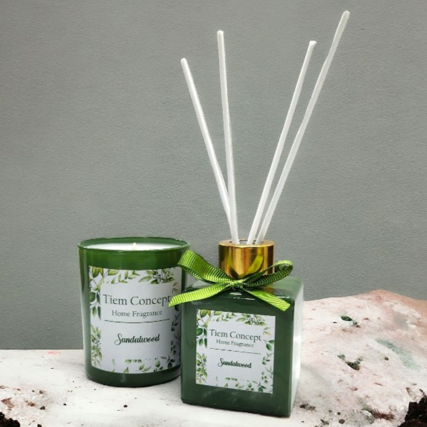 Sandalwood Scented Green Glass Candle and Room Fragrance Set 10 ml Valentine's Day Special