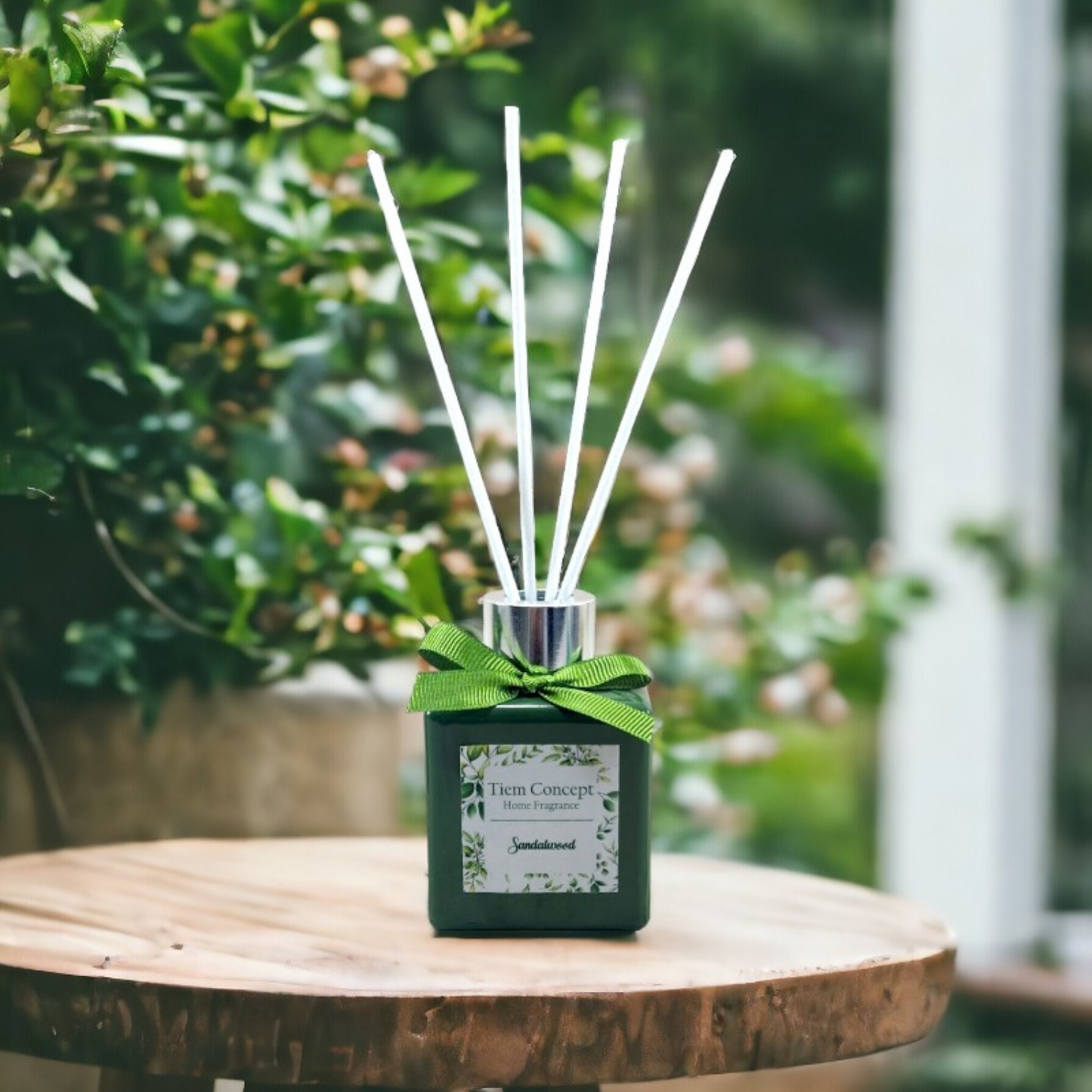 Sandalwood Scented Green Glass Candle and Room Fragrance Set 10 ml Valentine's Day Special