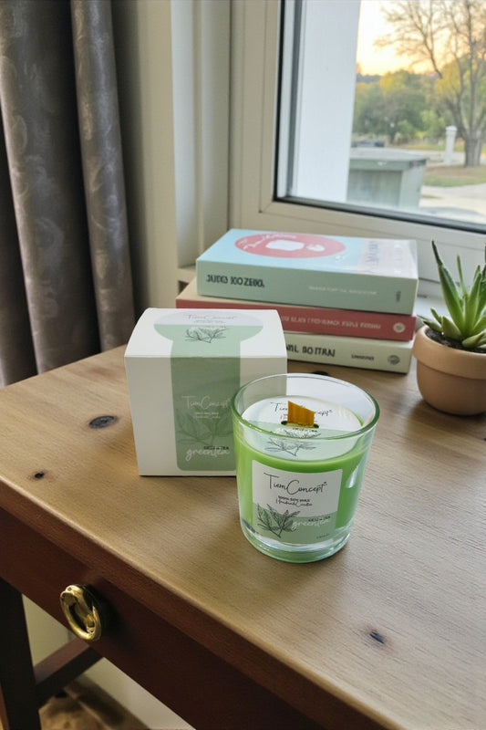 Yeşilçay Kokulu Ahşap Fitilli %100 Soya Mum - Şeffaf Bardak Yeşil Renkli Aromaterapi 150cc