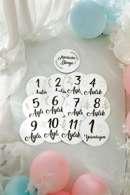 Turkish Monthly Record Set Wooden Baby Photo Cards 9 Cm 13 Pieces